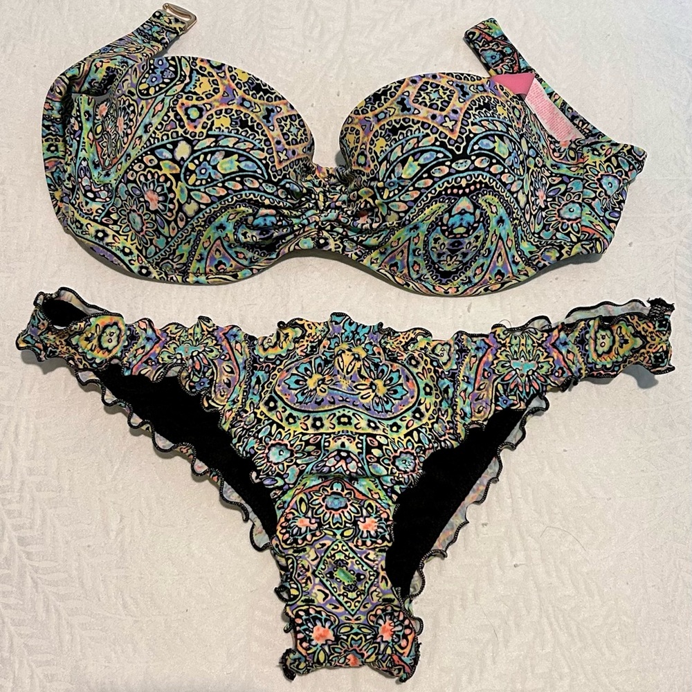 Victoria’s Secret Ruffle Itsy Bikini Set